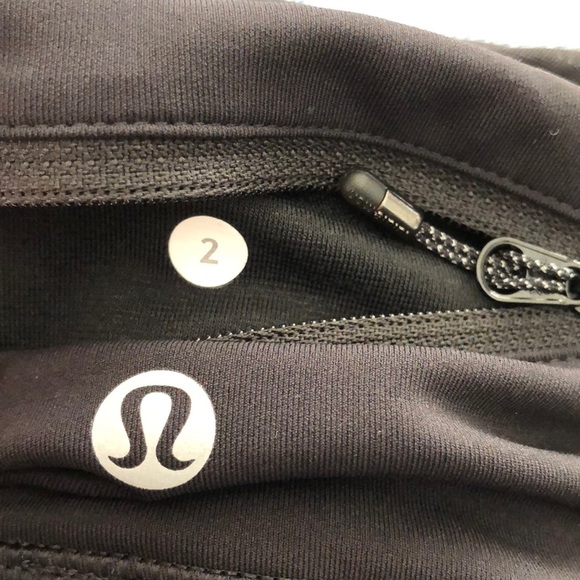 LULULEMON ATHLETICA BLACK LEGGINGS SIZE - 2 - Picture 7 of 8